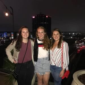 Meet your Posher, Abby